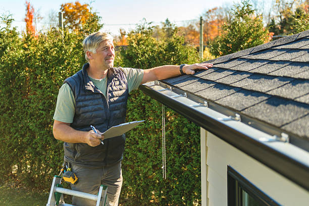Professional Roofing technician working in Coldwater, KS